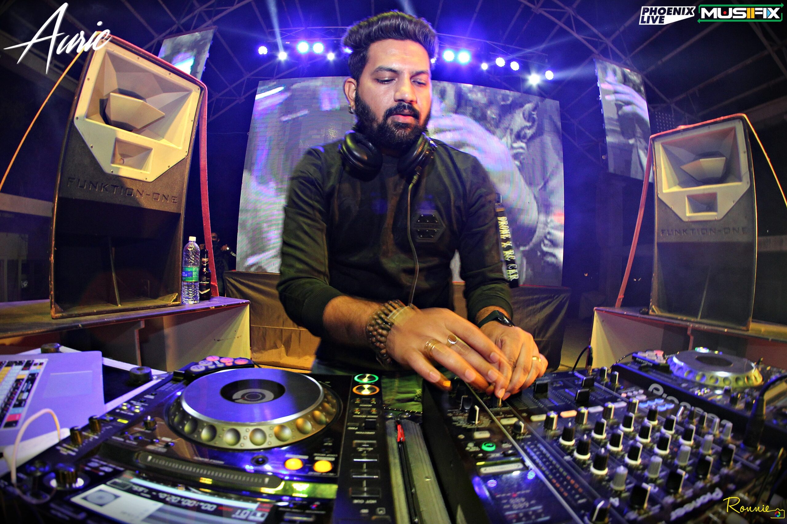 DJ Vvaan | Hyderabad Bollywood DJ  