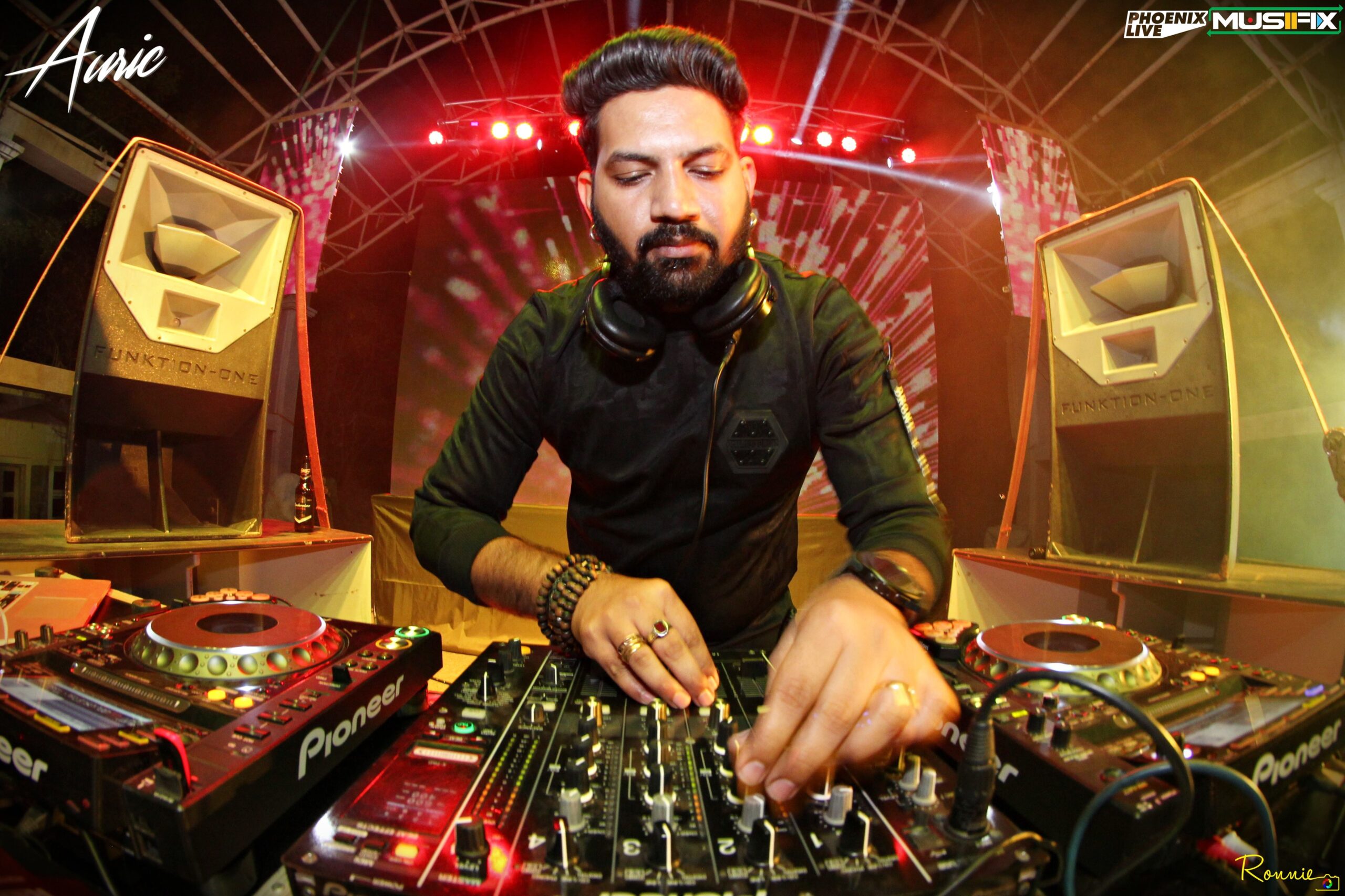 DJ Vvaan | Hyderabad Bollywood DJ  